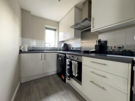 1 bedroom apartment to rent - Photo 2
