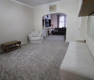 4 bedroom terraced house to rent - Photo 4