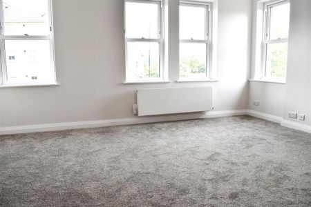 1 bedroom duplex to rent - Photo 2