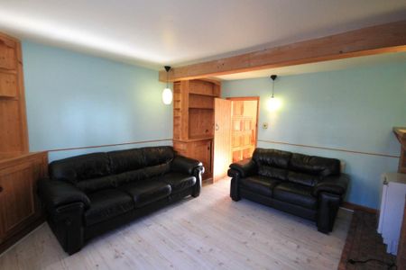 2 bedroom terraced house to rent - Photo 4