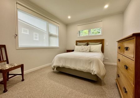 Three Bedroom Home with Spectacular Views - Photo 3