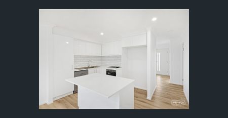 Stylish 3 Bedroom Duplex! - Photo 5