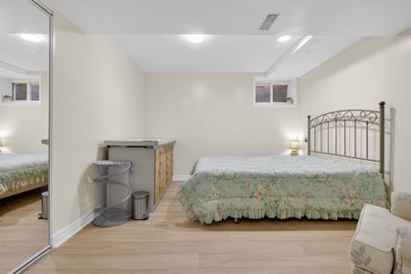 For Lease - 212 Holbeach Crescent Unit# 1 BED ROOM, Waterloo, Ontario - Photo 2