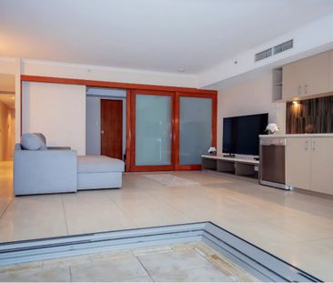 Stylish Fully Furnished 2-Bedroom Apartment in the Heart of Brisban... - Photo 1