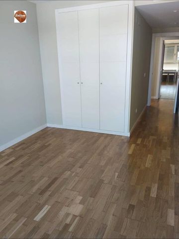 3 room luxury Apartment for rent in Valencia - Photo 3