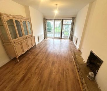 6 bedroom semi-detached house to rent - Photo 1