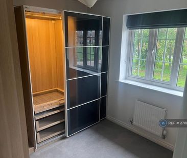 4 bedroom detached house to rent - Photo 4