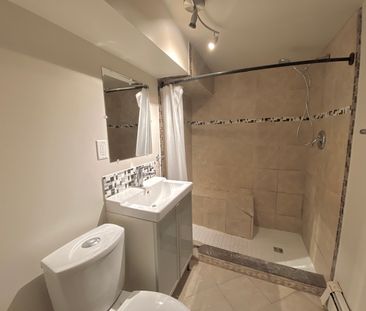 $1,500 / 2 br / 1 ba / 775 sqft 147 Hilton ave S unit 1 - Photo 4