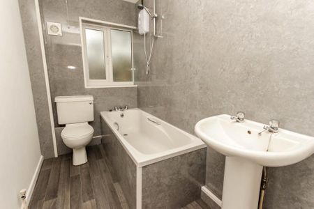 2 bedroom terraced house to rent - Photo 5