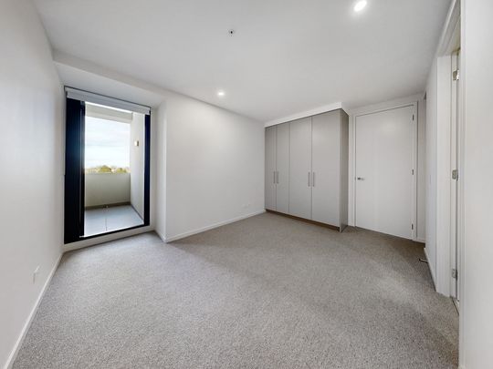 Luxury Living in Essendon's Luminess Building - Photo 1