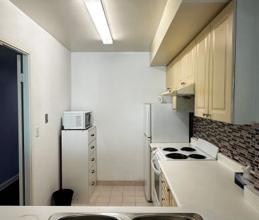 18 Lee Centre Drive #1605 - Photo 6