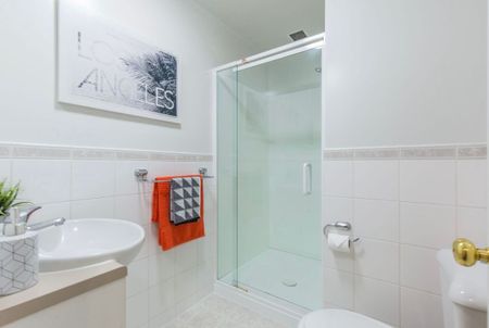 Stylish Furnished Studio in Prime Location - Photo 5