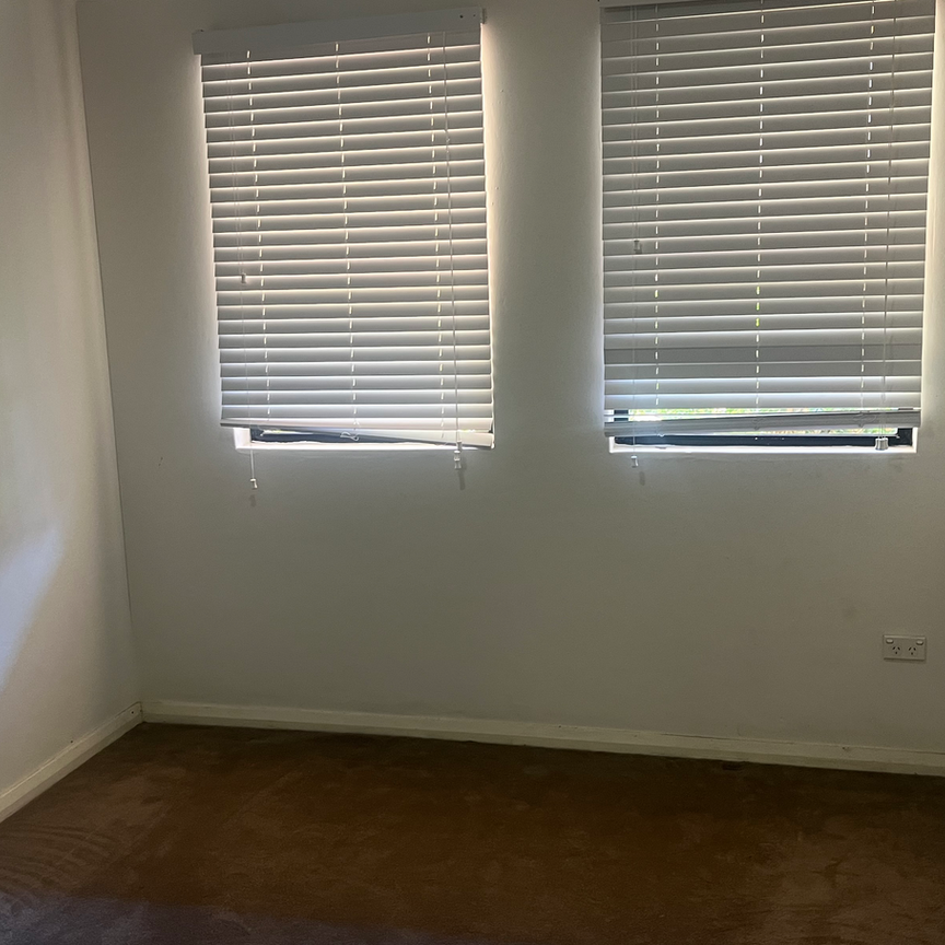 Unit 8, 220 Henderson Road, Alexandria, NSW - Photo 1