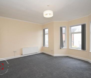 2 bedroom end of terrace house to rent - Photo 4