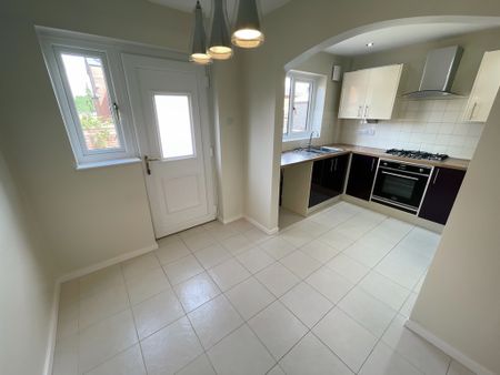 3 bedroom to let - Photo 5