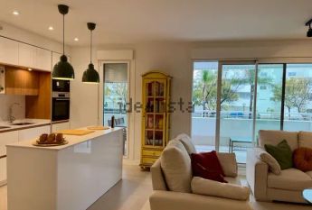 Alquiler de piso en Calle Mar Cantabrico, 11