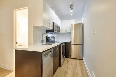 For Lease - 291 Scarlett Road Unit# 101, Toronto, Ontario - Photo 3