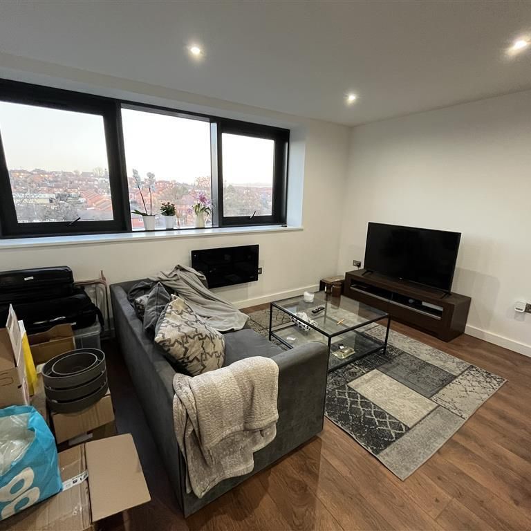 Carlton Square, Nottingham, Carlton - Photo 1