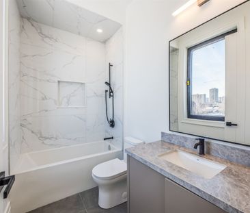 For Lease - 230 Townsgate Drive, Vaughan, Ontario - Photo 4