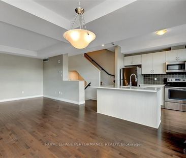 For Lease - 610 LAURALEAF Crescent, Barrhaven, Ontario - Photo 2