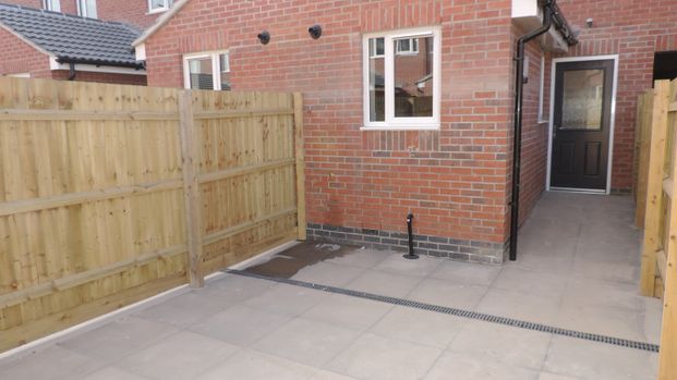 4 Bed Mid Terrace Meynell Road Leicester LE5 - Ace Properties - Photo 1