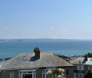 Gloucester Crescent, Newlyn, Penzance, TR18 - Photo 3