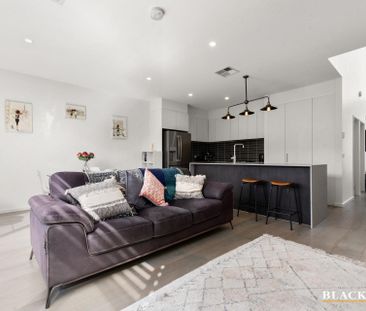 42 Bernard Heinze Avenue, Moncrieff ACT 2914 - Townhouse For Rent |... - Photo 1