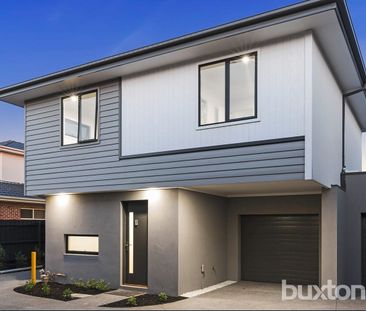 7/45 Elizabeth St, Bentleigh East VIC 3165 - Townhouse For Rent | D... - Photo 2