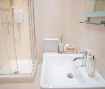 Room in a Shared House, Louise Road, E15 - Photo 5