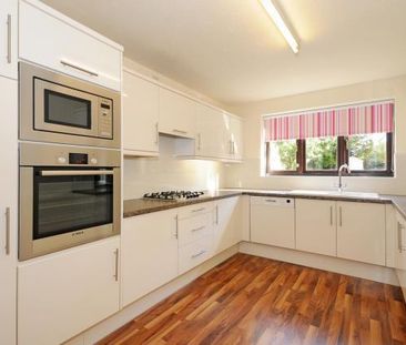 5 bedroom detached house to rent - Photo 5