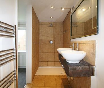 Shurdington Road, Shurdington, Cheltenham, GL51 - Photo 4