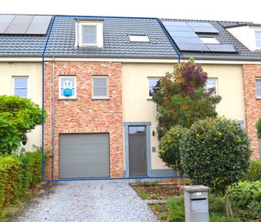 TE HUUR: Gesloten bebouwing met 4 slaapkamers in Koersel! - Photo 2