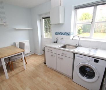 2 Bed Terraced House, Stonegate Crescent, LS7 - Photo 6