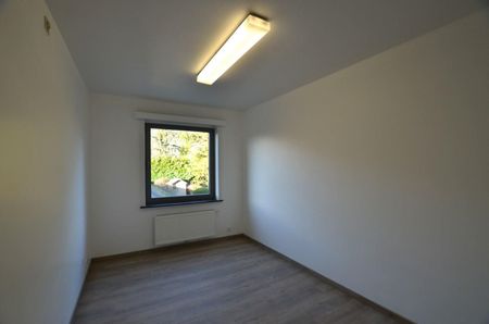 Prachtig gerenoveerd app met 2 slpk + garagebox - Photo 5