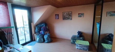 Krefeld- Verberg - 89m² DG Wohnung im 2 Familienhaus mit gr. Terrasse, Carport usw. - Foto 4