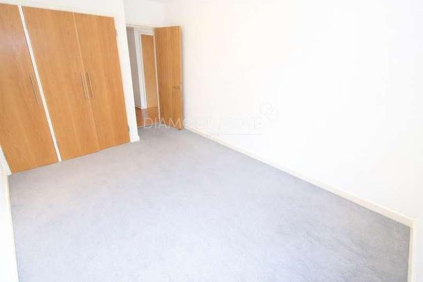 High Street, Hounslow, TW3 - Photo 1