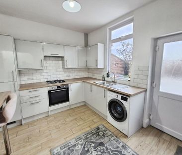 2 bedroom terraced house to rent - Photo 4