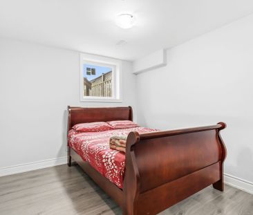 For Lease - 3152 Angel Pass Drive, Mississauga, Ontario - Photo 6