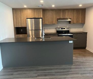 2 CH - 1 SDB - Terrebonne - $2,055 /mo - Photo 3