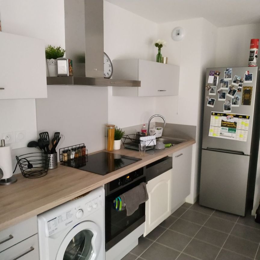 Saint Jean - Au centre, superbe maison Type 3 de 63m² + terrasse de 14m² - 2 parkings sous/sol - Photo 1