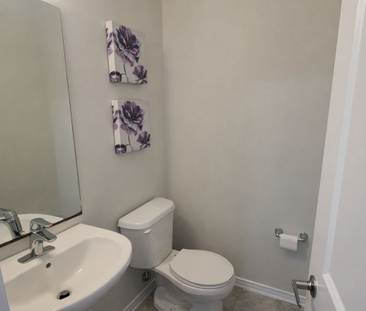 For Lease - 45 Queen Mary Boulevard, Hamilton, Ontario - Photo 1