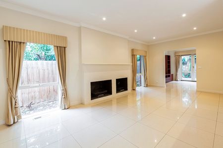 Thinking of selling? Contact our agent - Photo 3