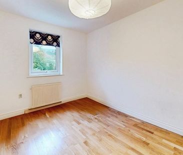 3 bedroom House To Let - Photo 6