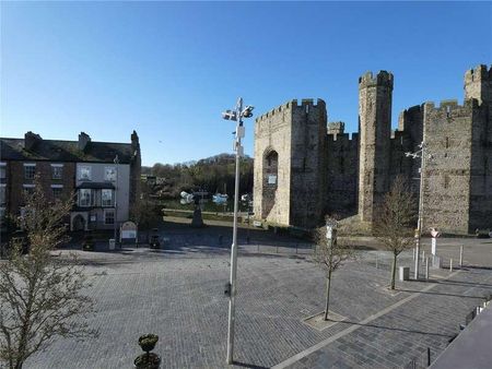 Castle Square, Caernarfon, Gwynedd, LL55 - Photo 3