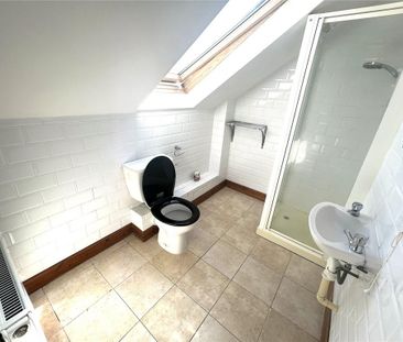 4 bedroom detached house to rent - Photo 4