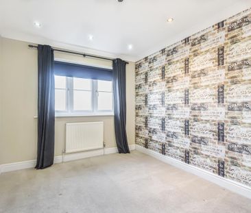 4 bedroom detached house to rent - Photo 1