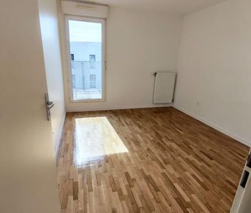 location Appartement T4 DE 84.3m² À CHEVILLY LARUE - Photo 2