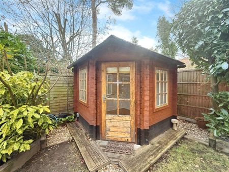 3 bedroom detached house to rent - Photo 4