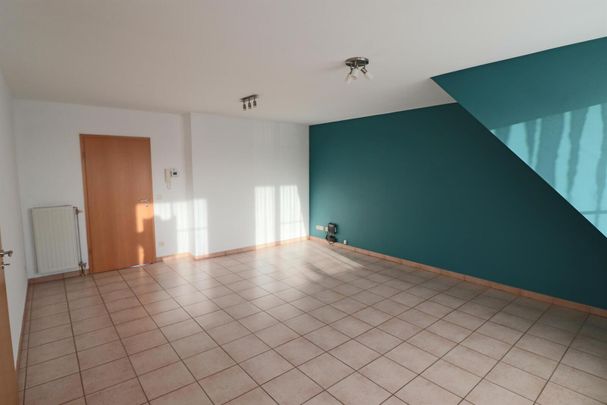 Een appartement op de 2de verdieping rechts met 1 slaapkamer, terras en garage. - Foto 1