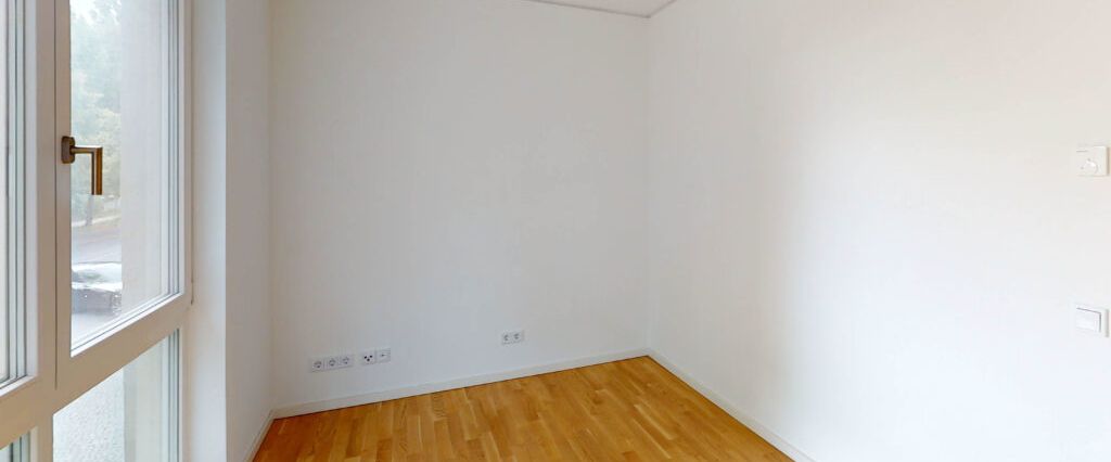 Großzügige 4-Zimmer-Wohnung mit Einbauküche - Photo 1